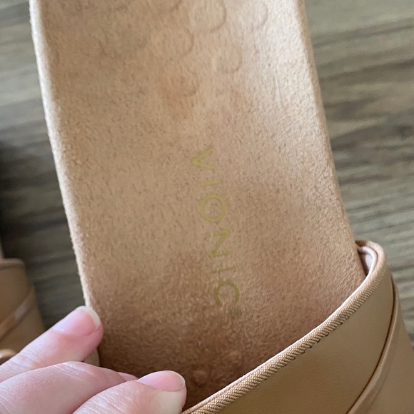 Vionic Women's Bella Slide Sandal. Size 9.5 - Picture 3 of 5